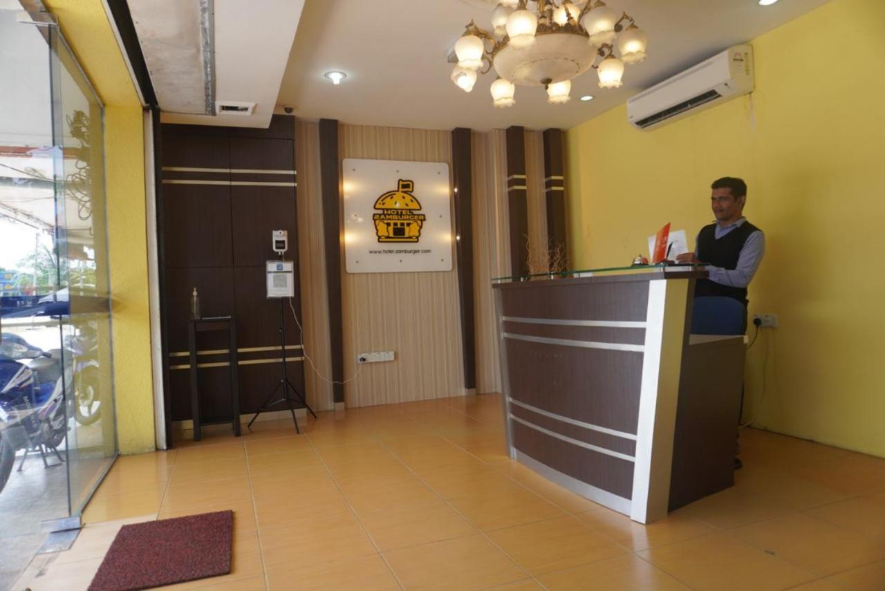 Hotel Zamburger Airport Kota Bharu Bagian luar foto